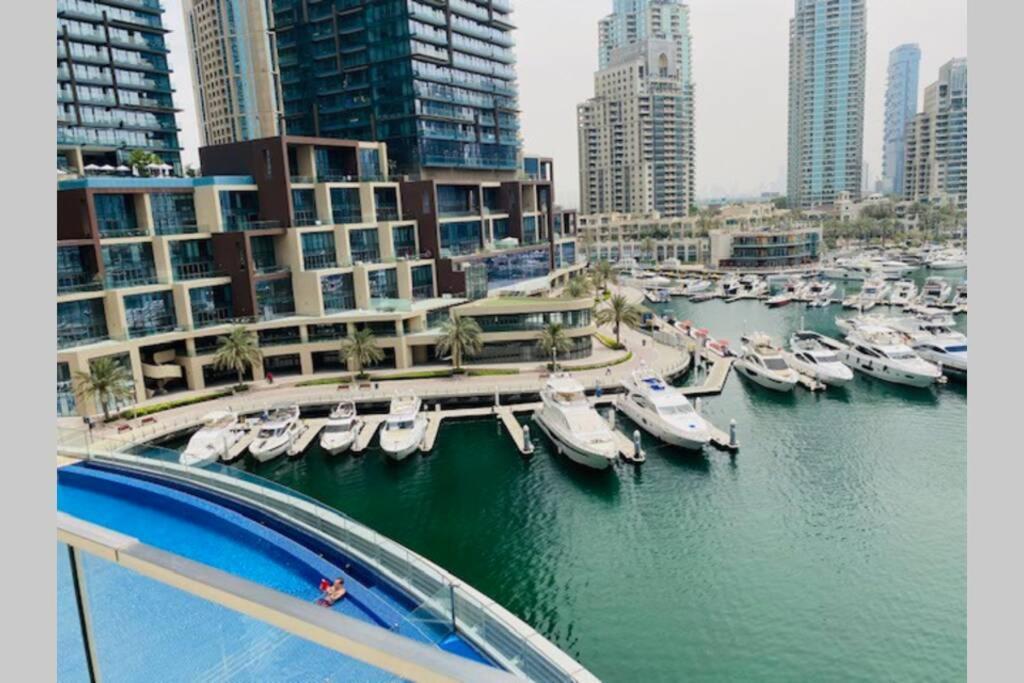 Cayan Tower Luxury Apartment With Sea View Дубай Екстер'єр фото